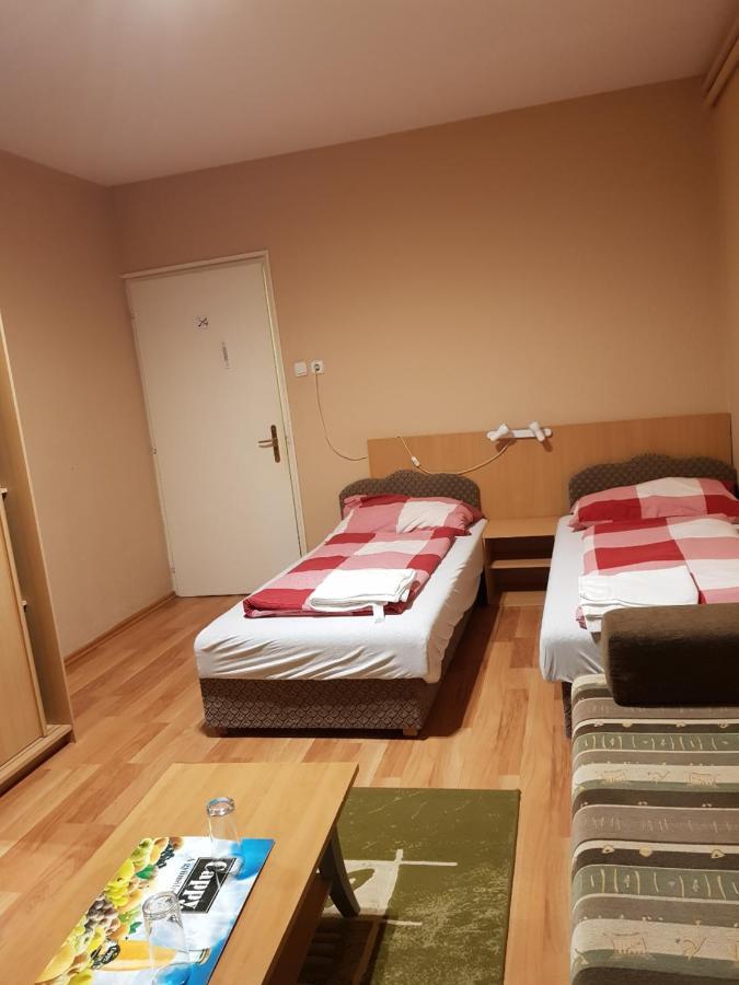 Hotel Fortuna Panzio Orosháza Exteriér fotografie